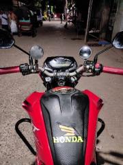 CB Hornet 160R